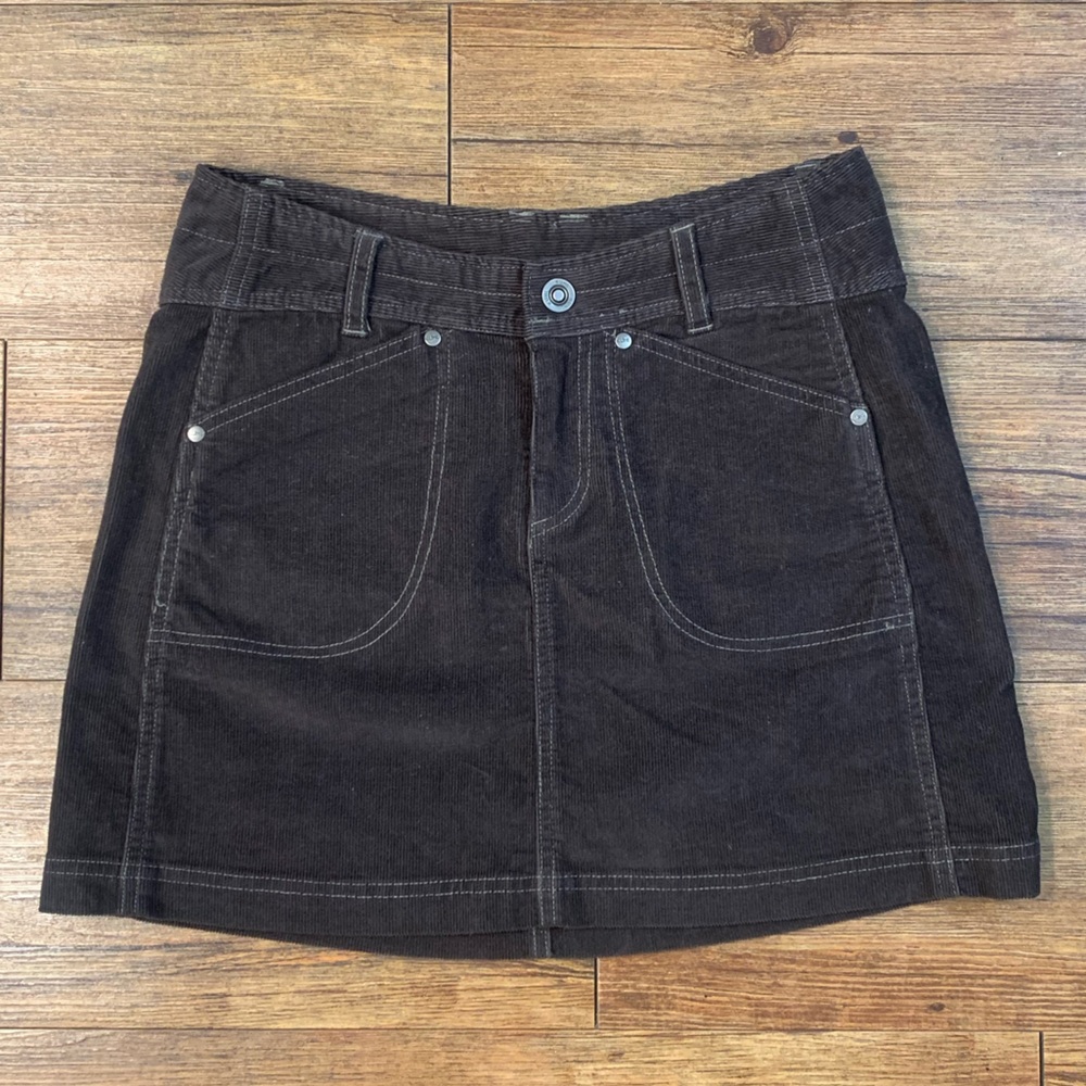 Kuhl Skirt Womens Mini skirt Black Corduroy size 2